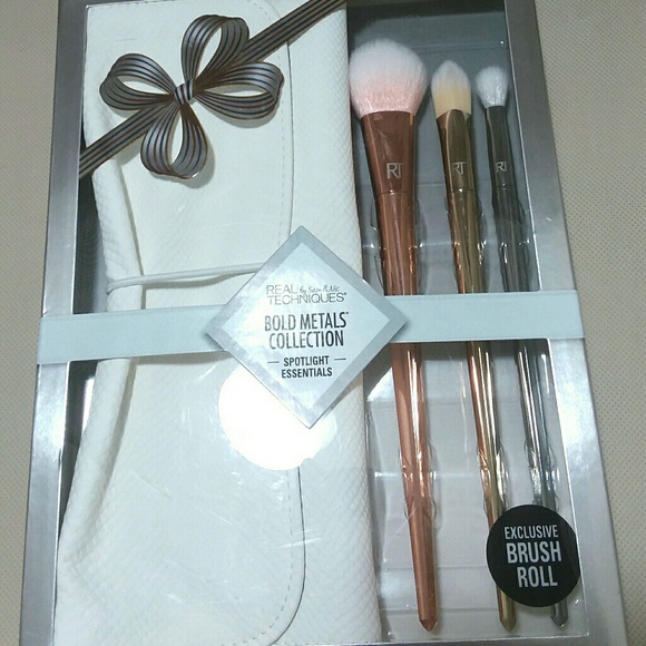 Real Techniques BOLD METALS Brush and Roll Kit Set - Picture 1 of 2